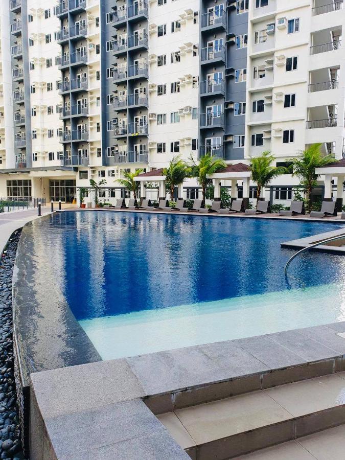 2 Bedroom Condo Vine Residences Quezon City With Pool Wifi Karaoke Board Games Netflix Extérieur photo